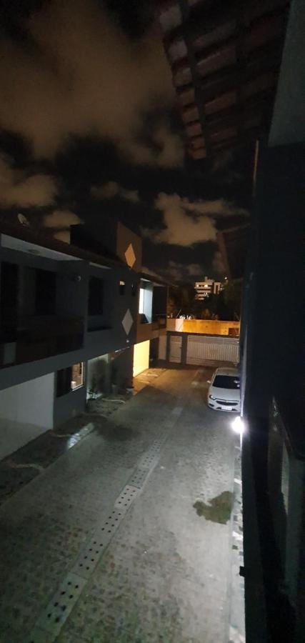 Pousada Casa Da Vovo - Sua Casa Pertinho Da Praia Aracaju Exterior photo